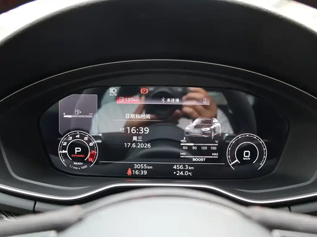 Audi RS 4 2025 из CN, фото 3