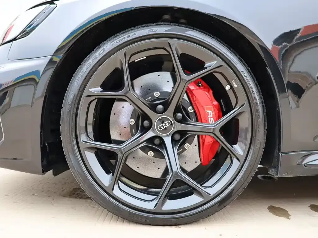 Audi RS 4 2025 из CN, фото 10
