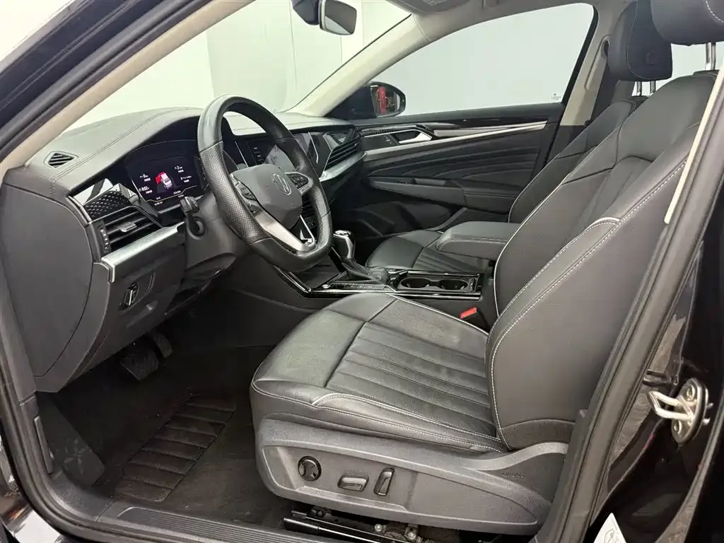 Volkswagen Passat — фото 8