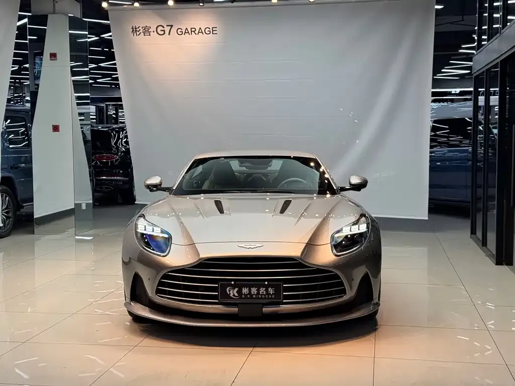 Aston Martin DB12 2024 из CN, фото 3