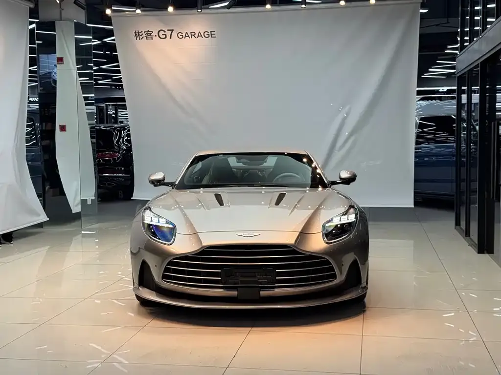Aston Martin DB12 2024 из CN, фото 6