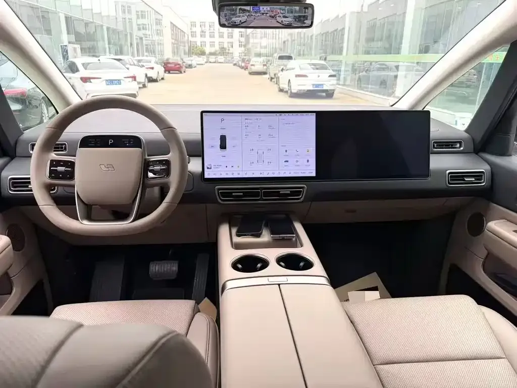 Li Auto MEGA — фото 6
