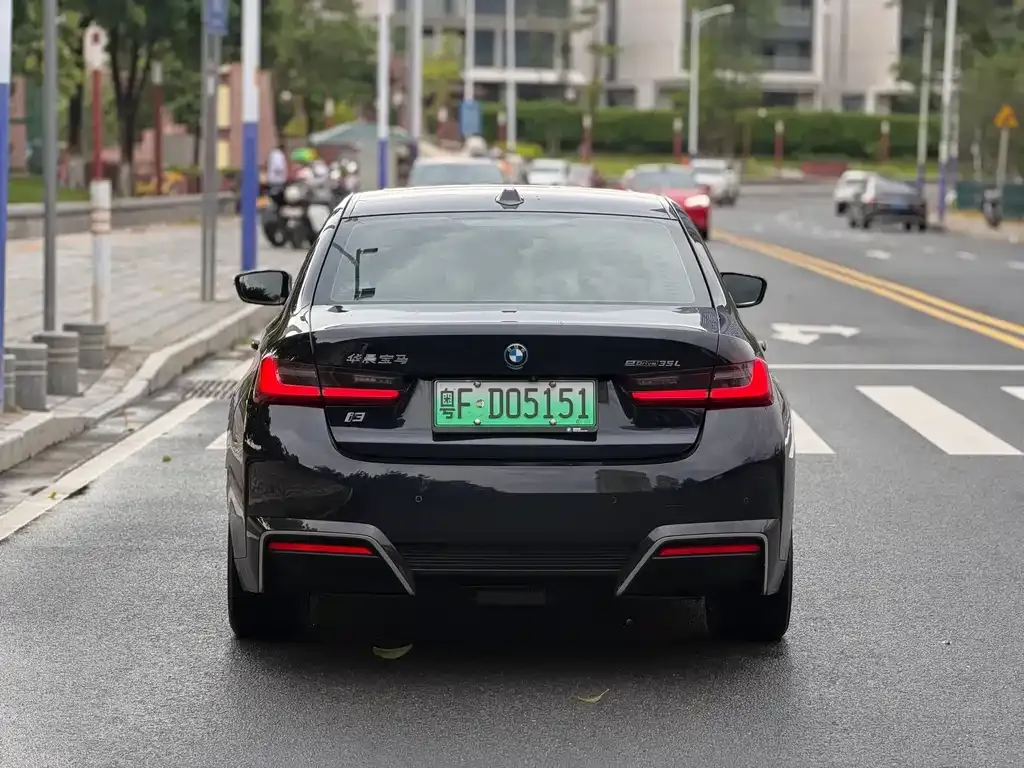 BMW i3 — фото 7