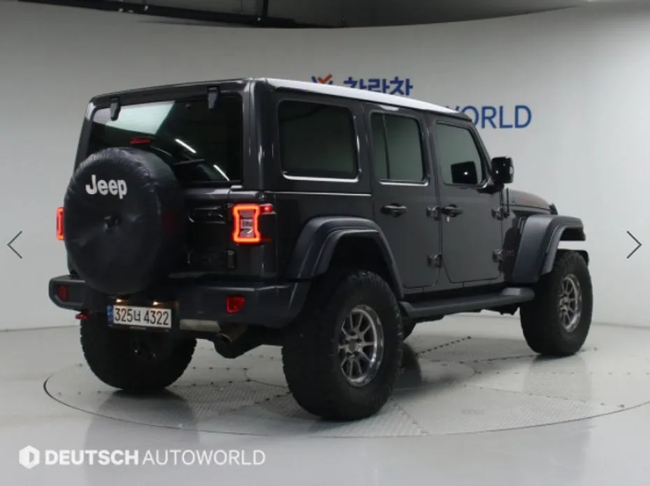 Jeep Wrangler — фото 5