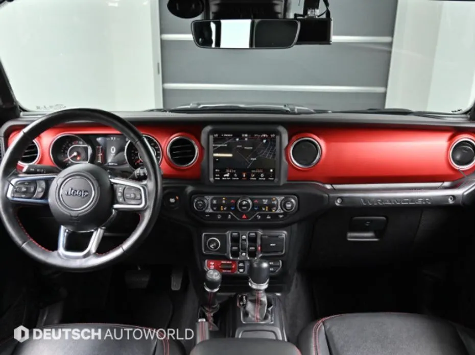 Jeep Wrangler — фото 9