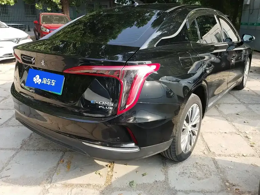Hongqi E-QM5 — фото 5