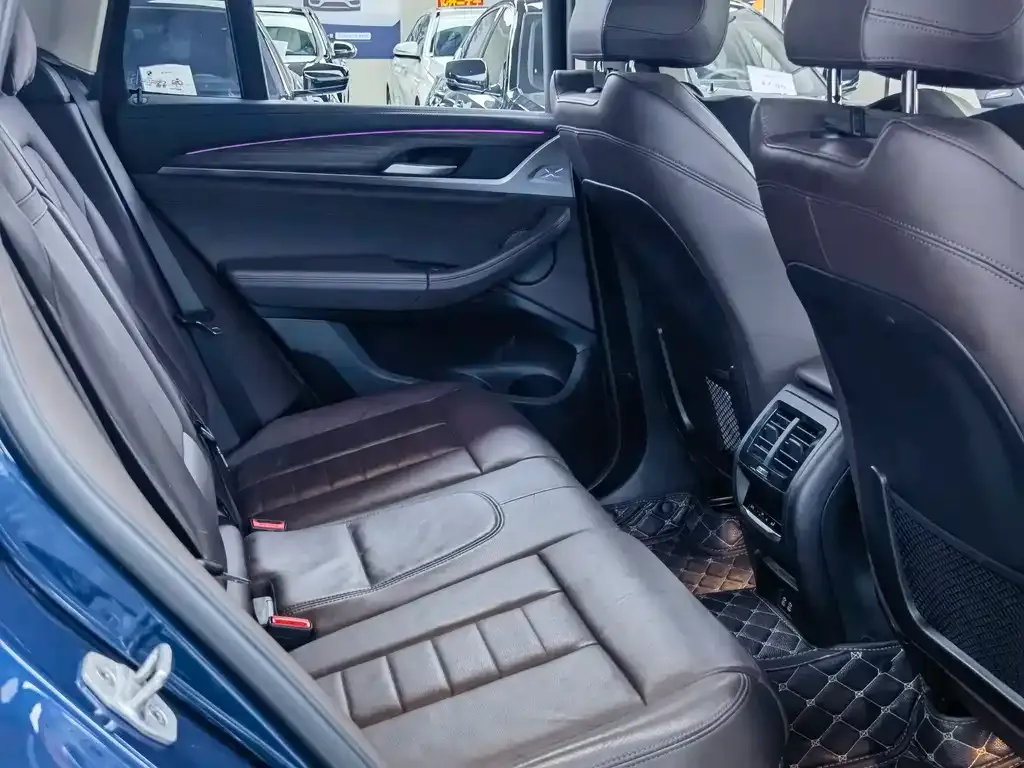 BMW X3 2021 из CN, фото 2