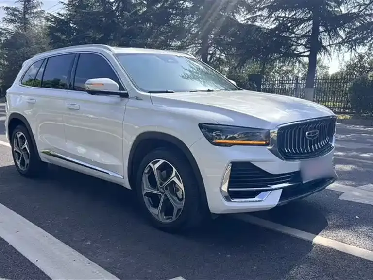 Geely Xingyue L — фото 9