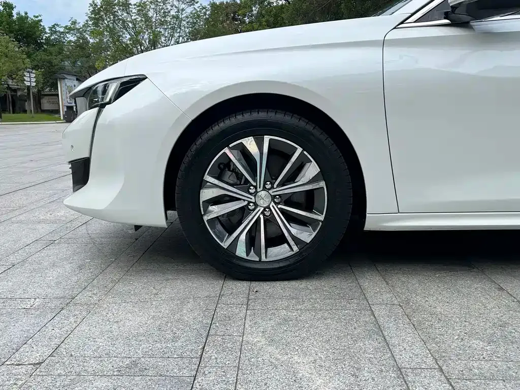 Peugeot 508 — фото 10
