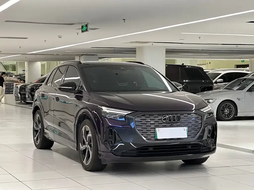 Audi Q4 e-tron — фото 10