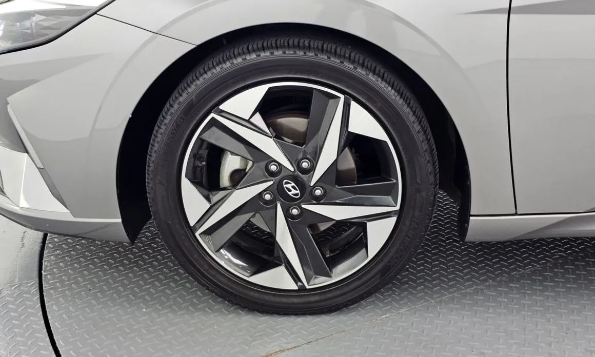 Hyundai AVANTE 2021 из KR, фото 4