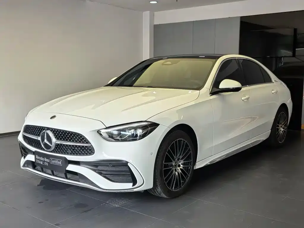 Mercedes-Benz C-Class — фото 1