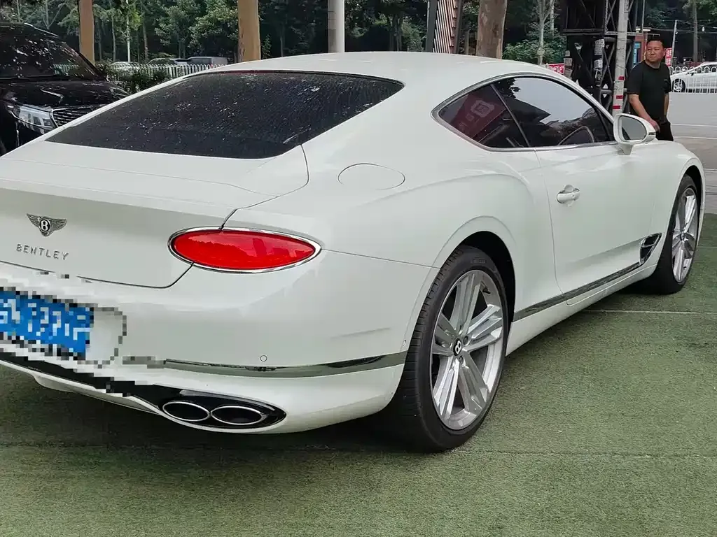 Bentley Continental — фото 9