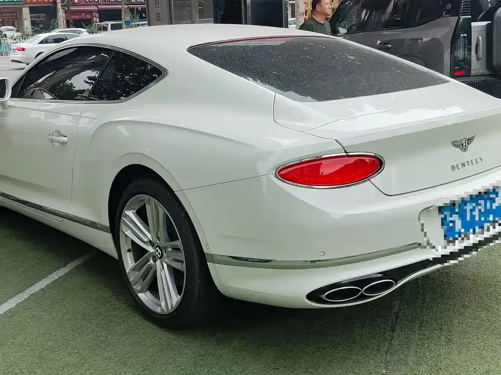Bentley Continental — фото 7
