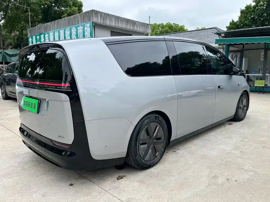Li Auto MEGA 2024 из CN, фото 6