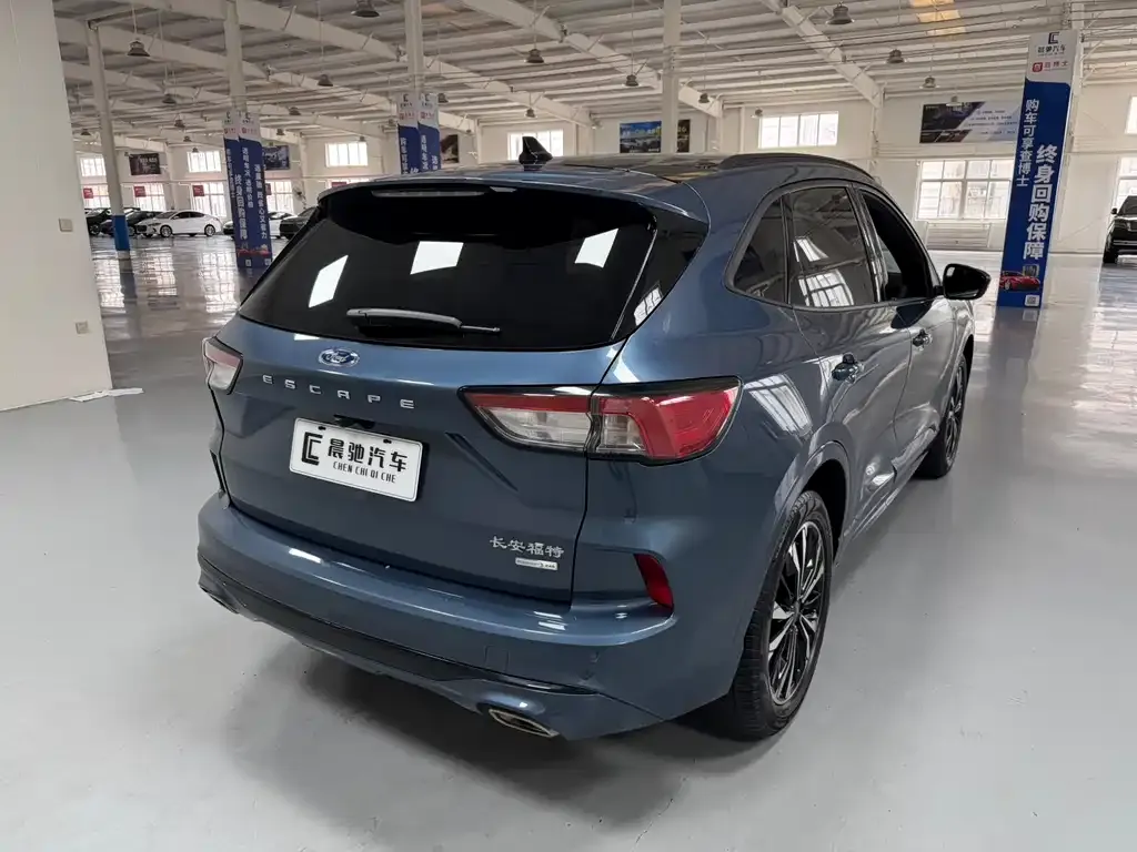 Ford Escape 2023 из CN, фото 8