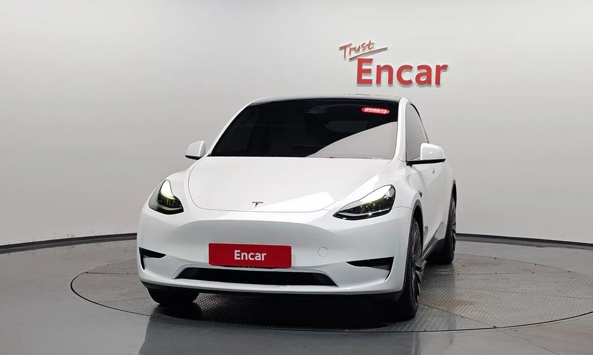 Tesla Model Y — фото 2