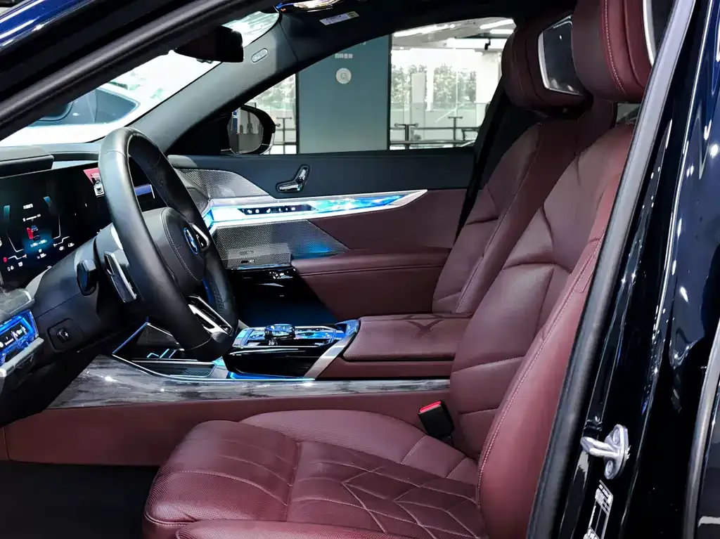 BMW i7 2023 из CN, фото 9