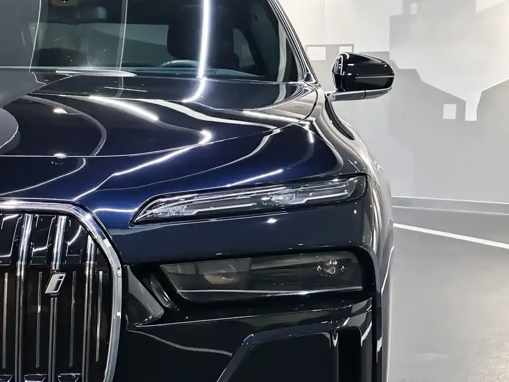 BMW i7 2023 из CN, фото 4