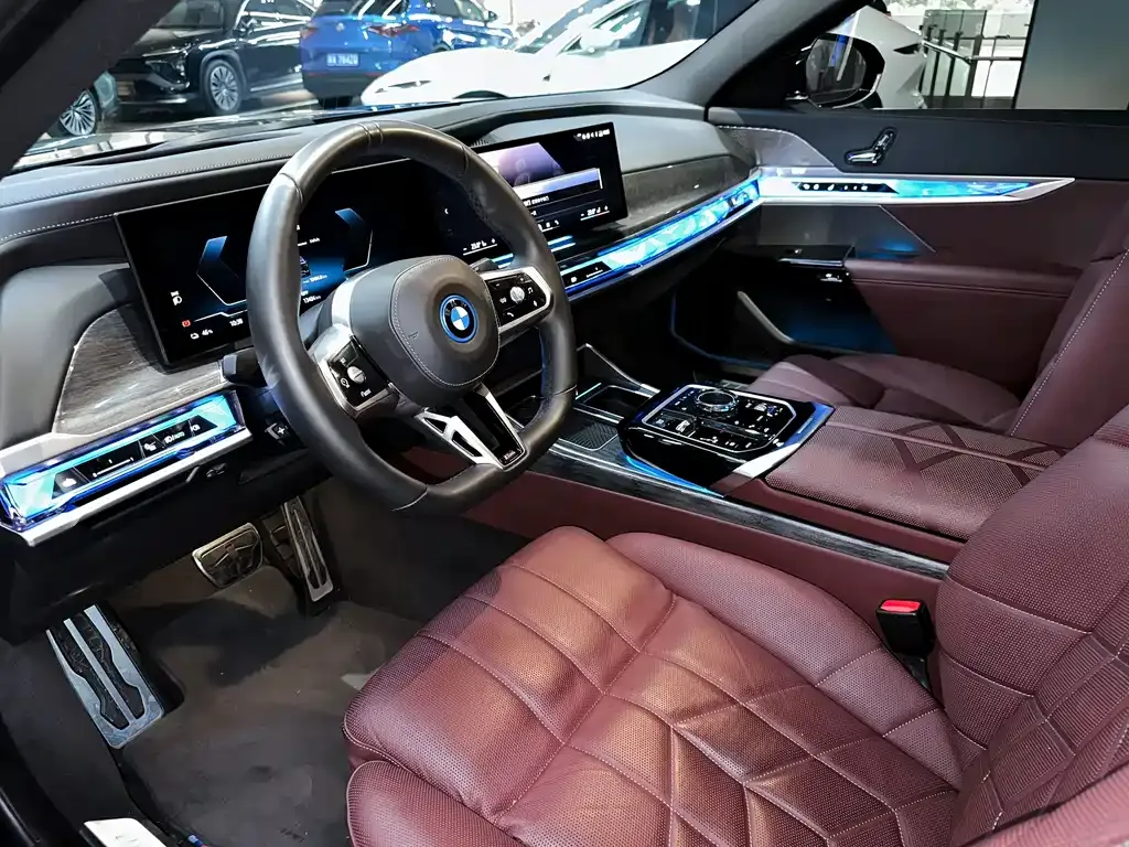 BMW i7 2023 из CN, фото 6