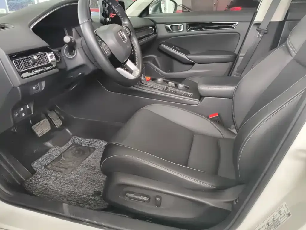 Honda Civic — фото 4