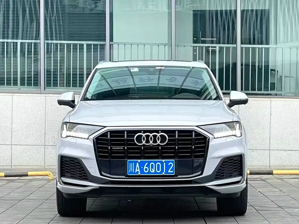 Audi Q7 — фото 5