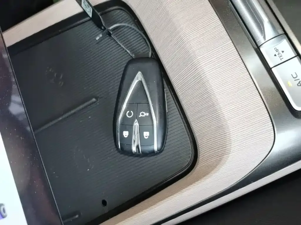 Changan Eado PHEV 2026 из CN, фото 8