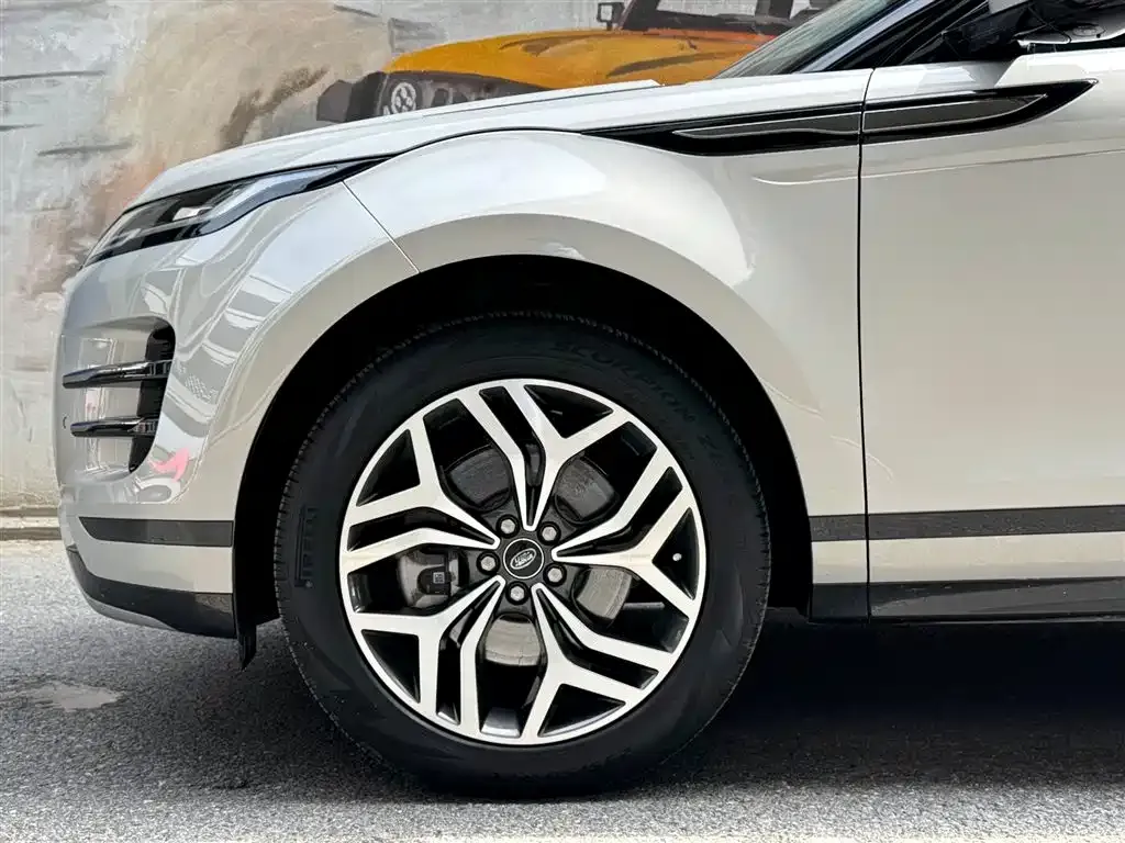 Land Rover Evoque — фото 10