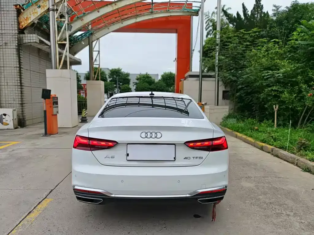 Audi A5 (Import) — фото 2