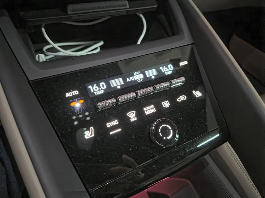 Porsche Macan 2025 из KR, фото 4