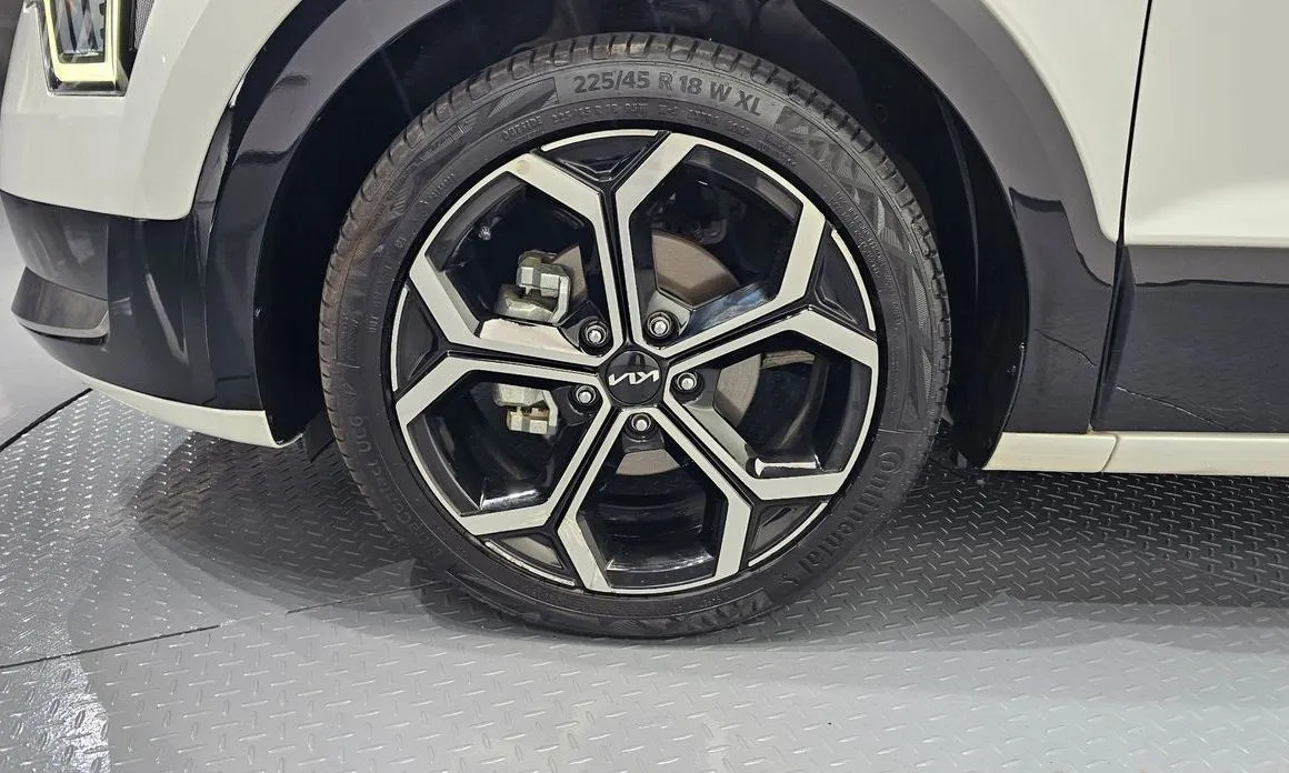 Kia Niro — фото 8