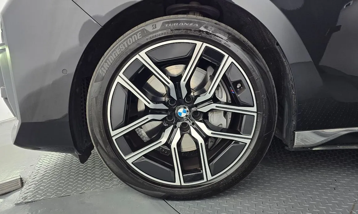 BMW 7-Series 2024 из KR, фото 3