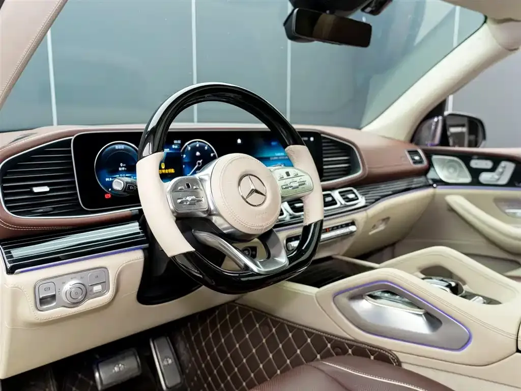 Mercedes-Benz GLS — фото 3