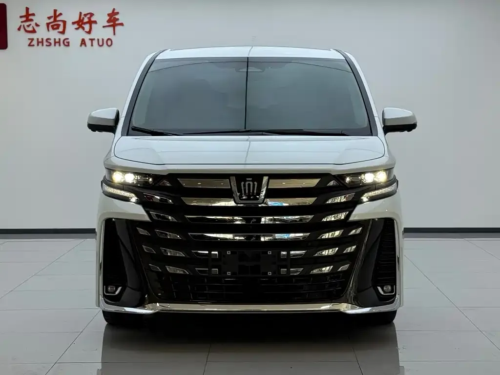 Toyota Vellfire — фото 4