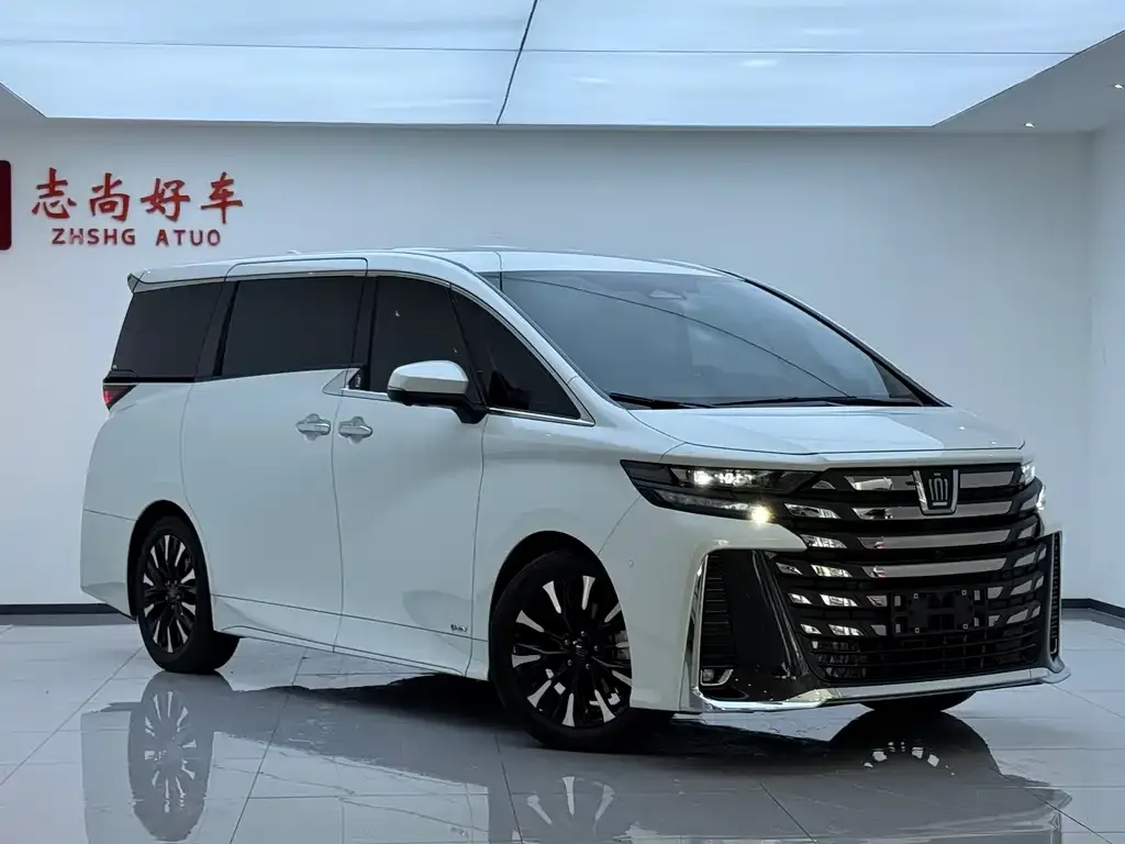 Toyota Vellfire — фото 7