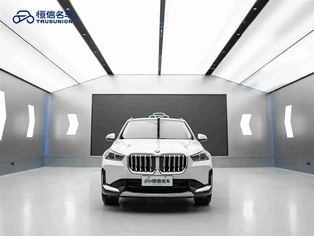 BMW X1 — фото 2