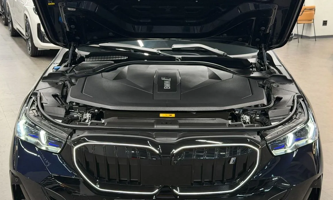 BMW i5 2024 из KR, фото 8