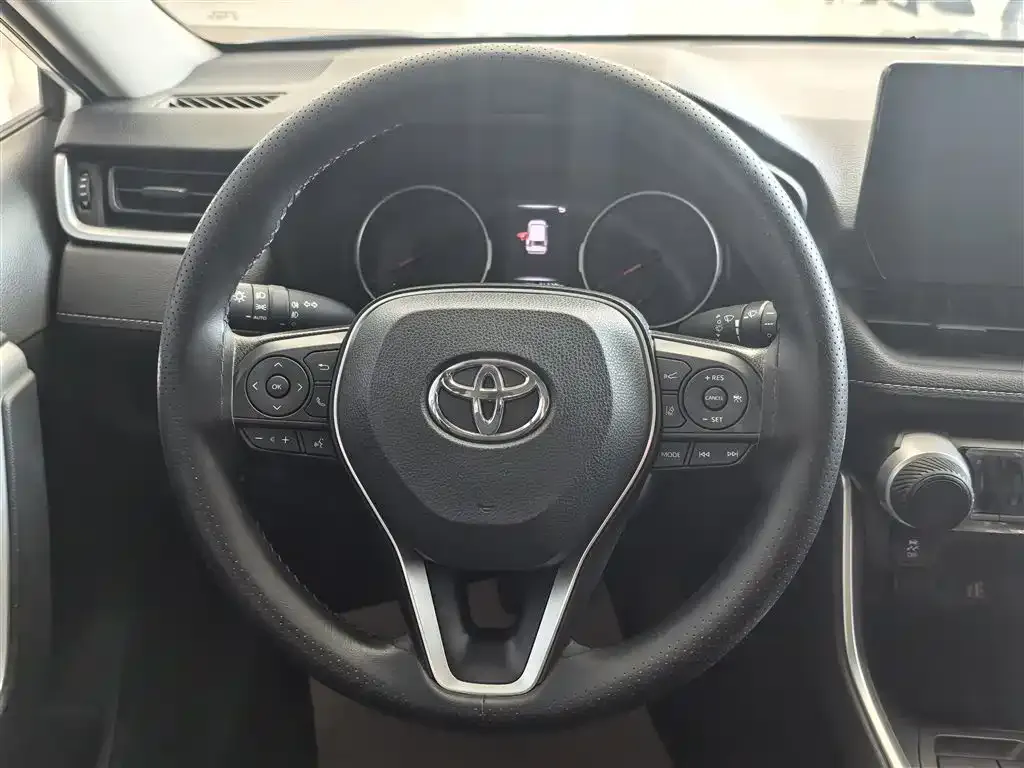 Toyota RAV4 2024 из CN, фото 9