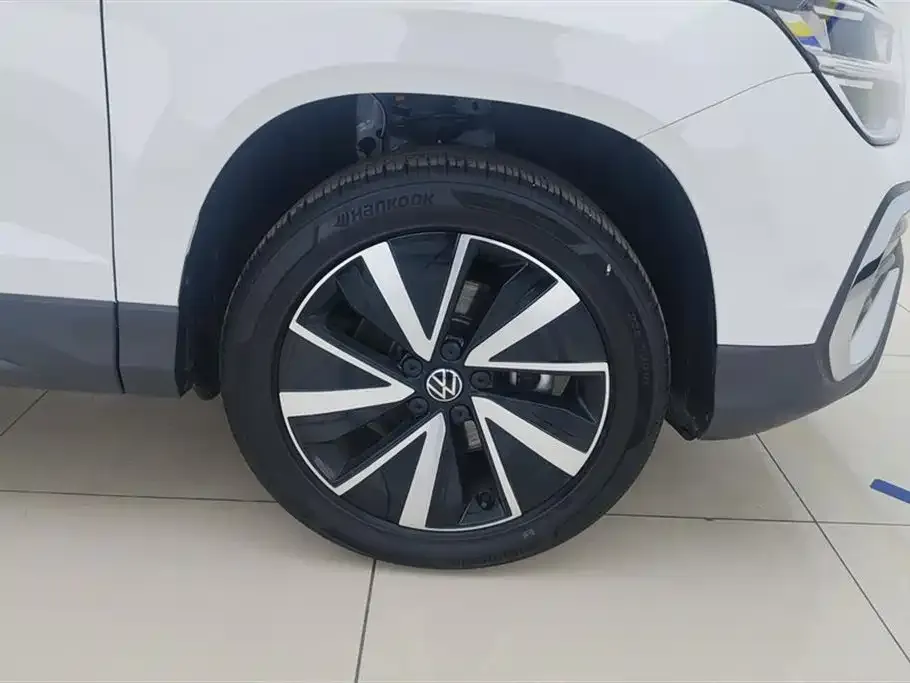 Volkswagen Tharu — фото 5