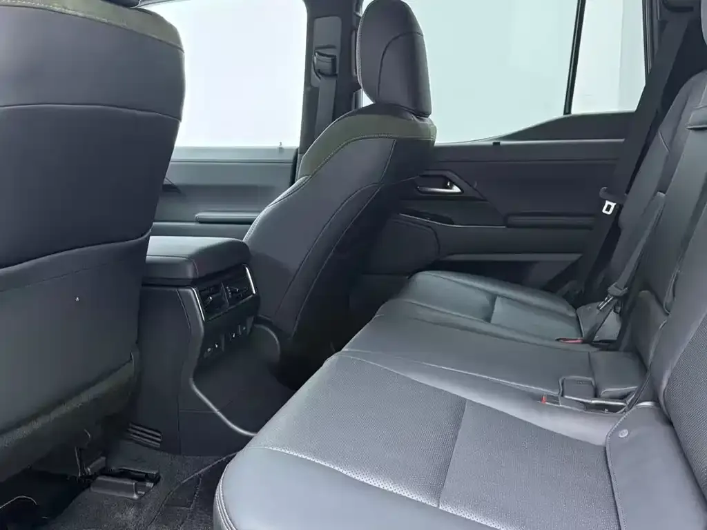 Lexus GX 2024 из CN, фото 8
