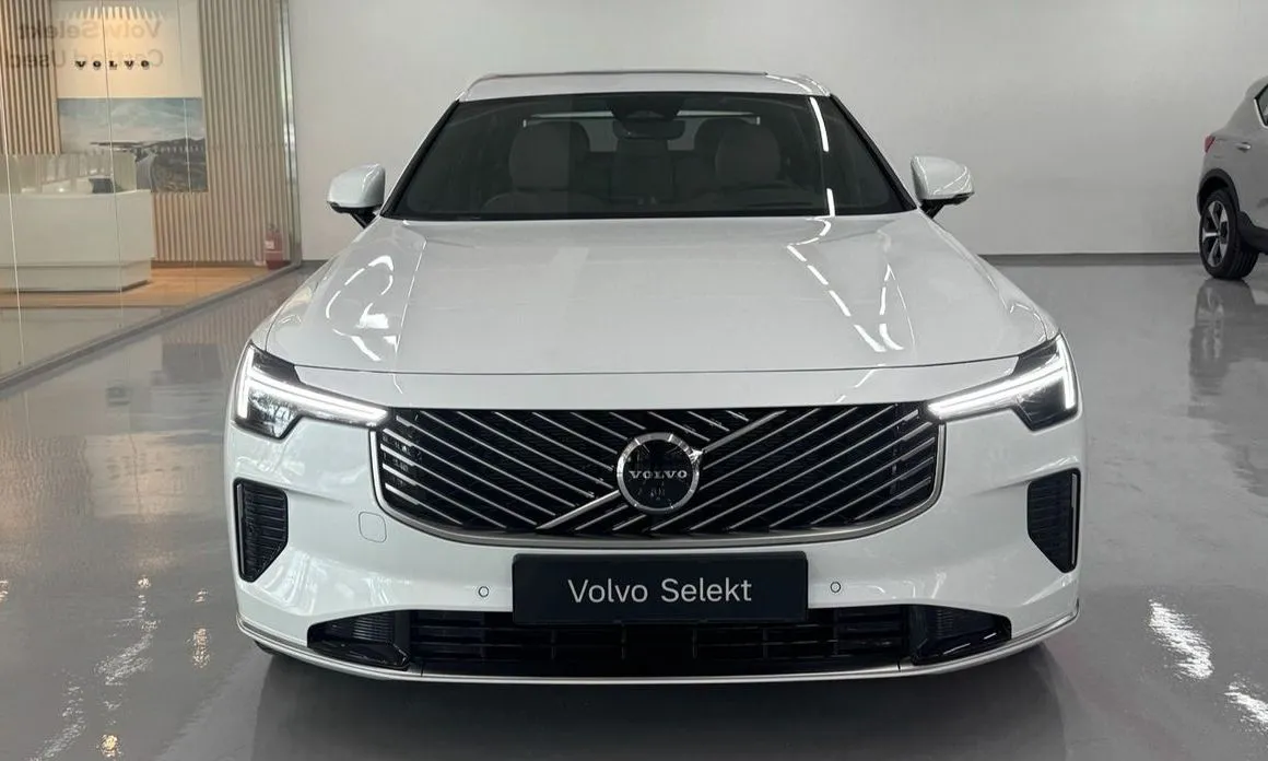 Volvo S90 — фото 3