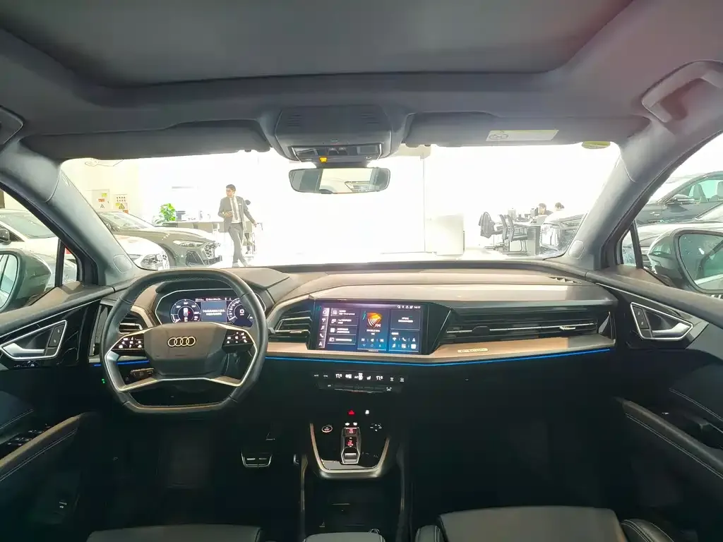 Audi Q4 e-tron 2025 из CN, фото 2