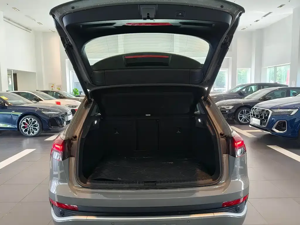 Audi Q4 e-tron 2025 из CN, фото 6