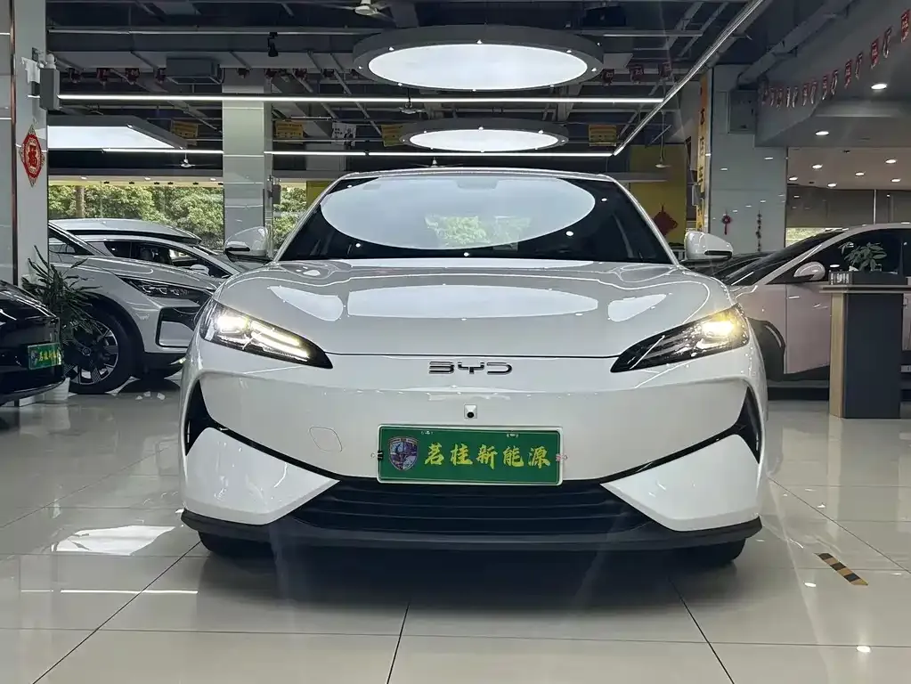 BYD e7 2025 из CN, фото 5