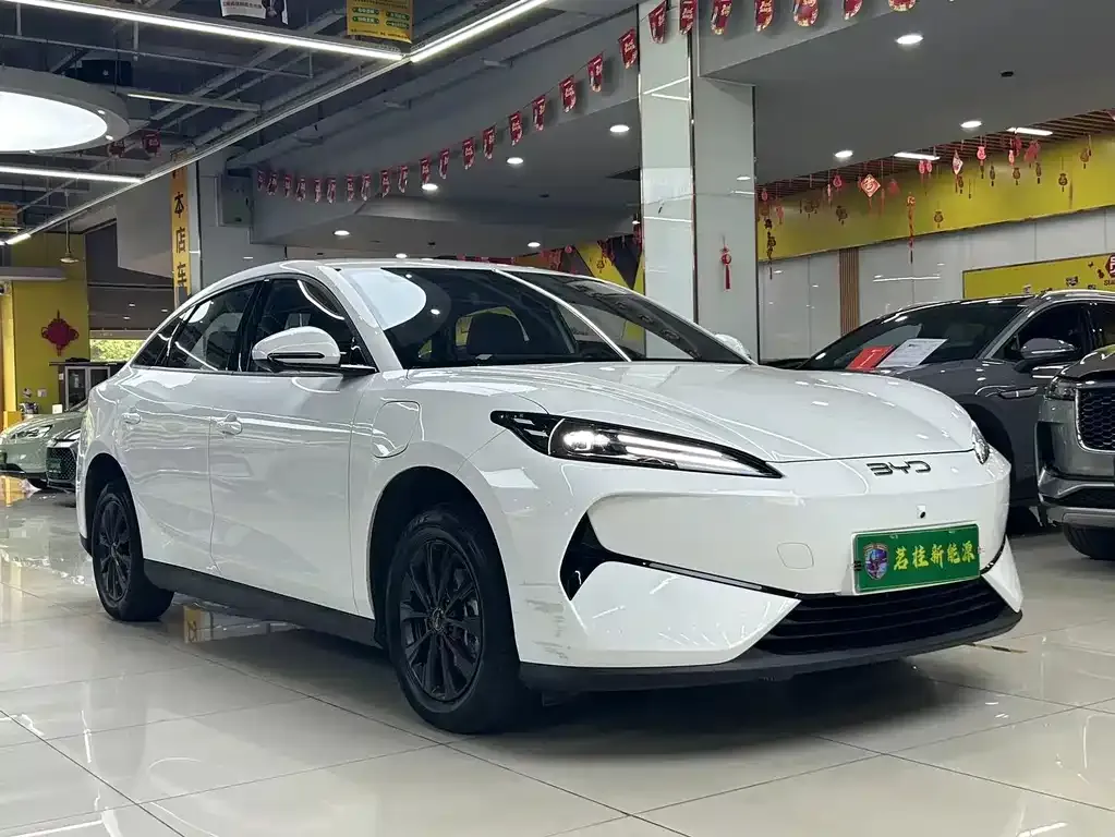BYD e7 2025 из CN, фото 8
