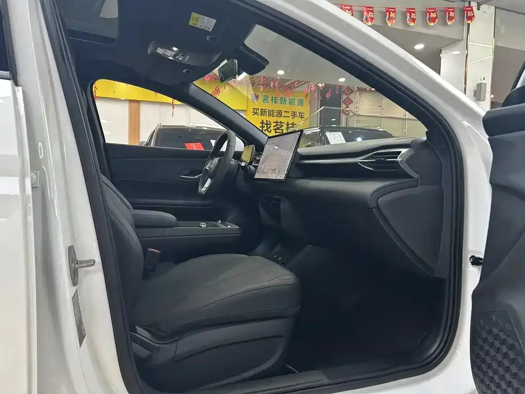 BYD e7 2025 из CN, фото 10