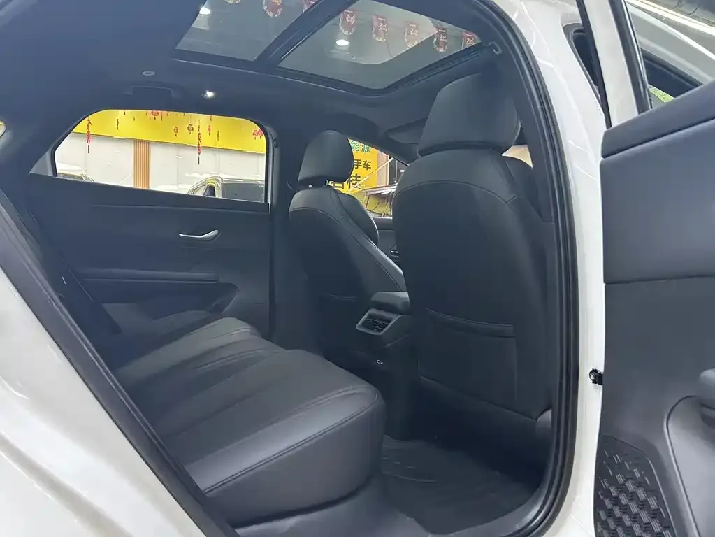 BYD e7 2025 из CN, фото 3