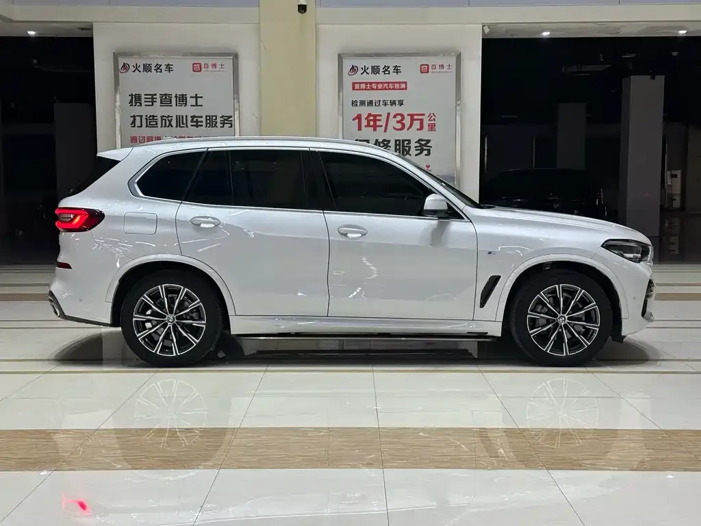 BMW X5 (Import) — фото 3