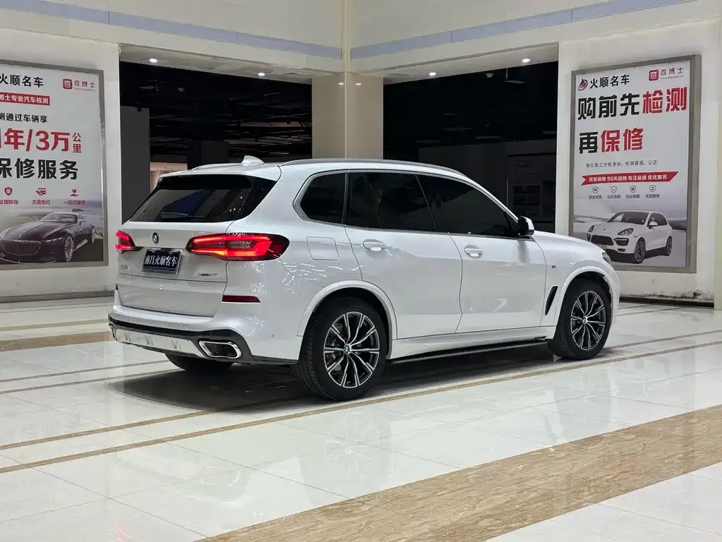 BMW X5 (Import) — фото 4