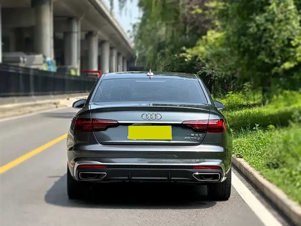 Audi A4L — фото 8